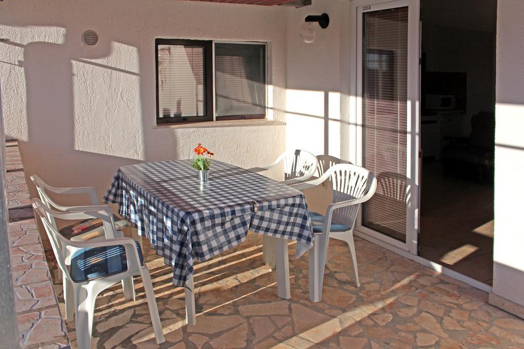 Apartments Mas-Rafaj Vir Exterior photo